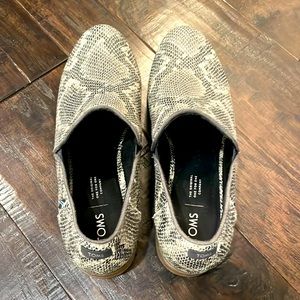 TOMS Shaye Low Bootie - Snake Print 9.5M